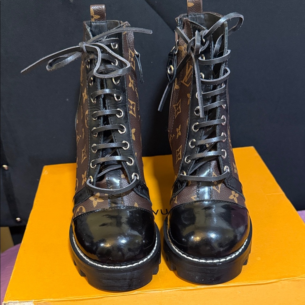 Louis Vuitton Black and Brown Lace Up Boots